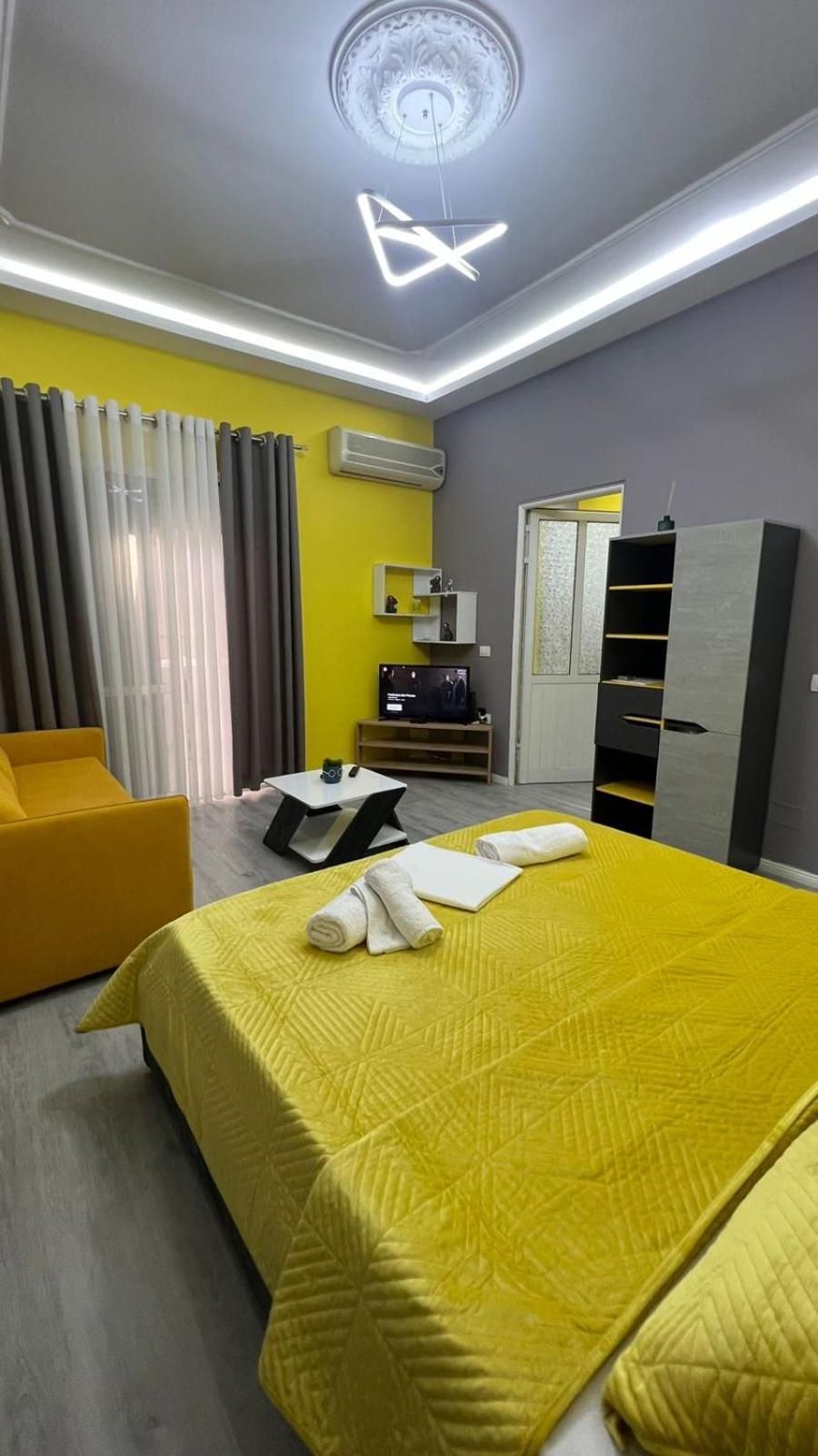 Algen Room'S Berat Exterior photo
